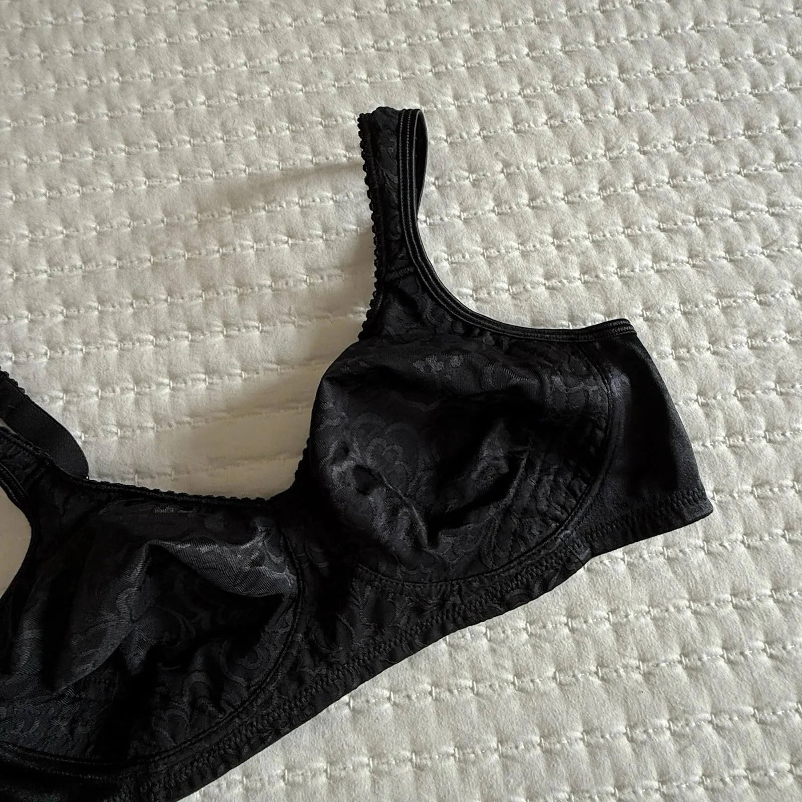 Playtex 40B Wireless Bra 4745 Black Ultimate Lift Support Size undefined - Image 11