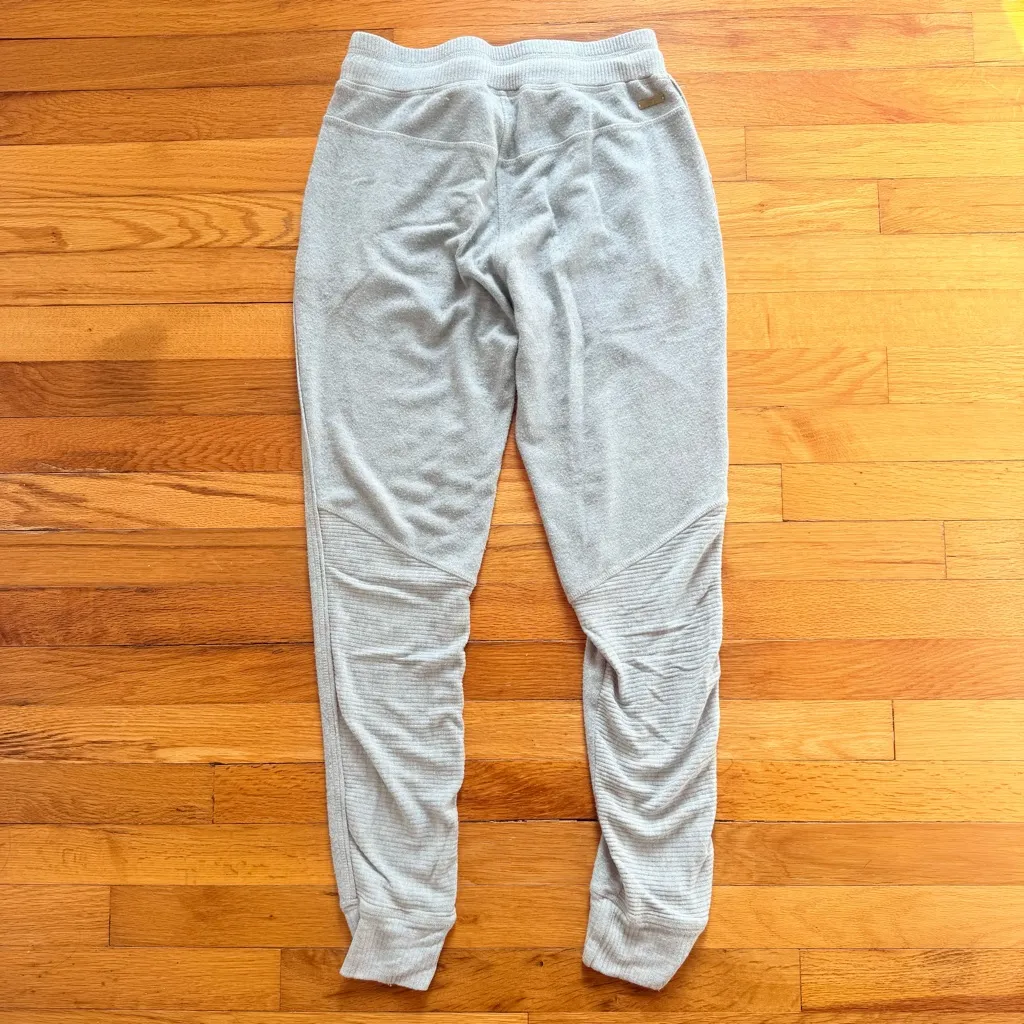 ALALA Luxury Jogger Sweatpants Grey size Small - Image 3