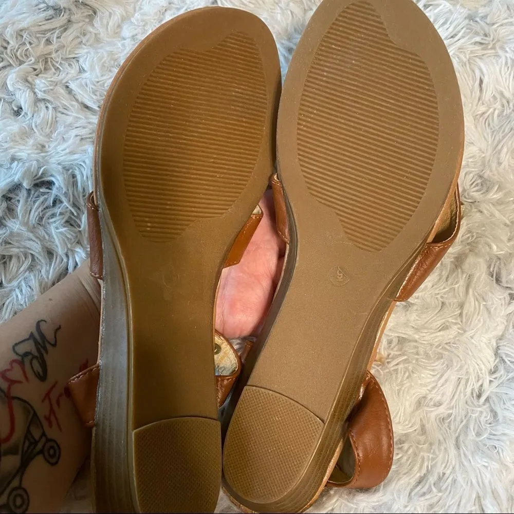 Beverly Hills Polo Club, Gold and brown sandals - Image 7