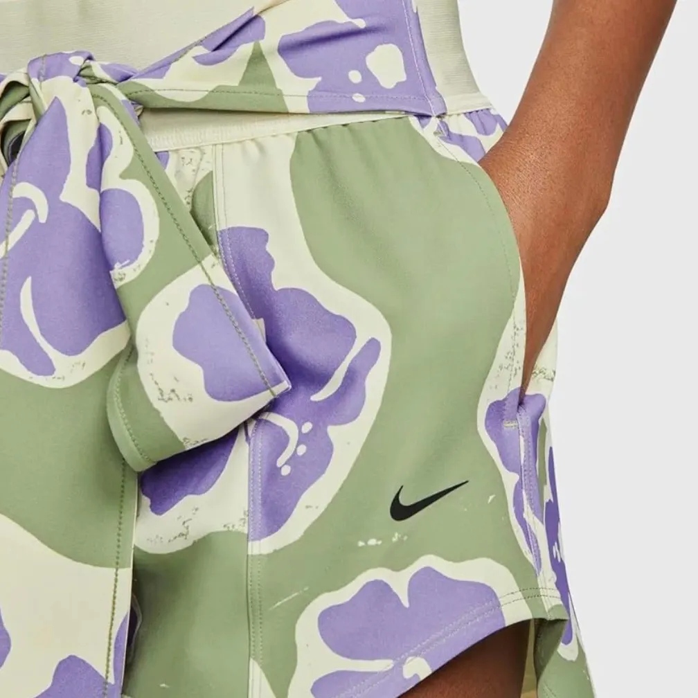 Nike Naomi Osaka‎ Printed Shorts Womens Small - Image 3