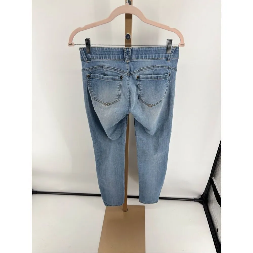 Democracy Jeans Women's "Ab" Technology Skinny Jeans Size 2 Light Wash Denim - Image 7