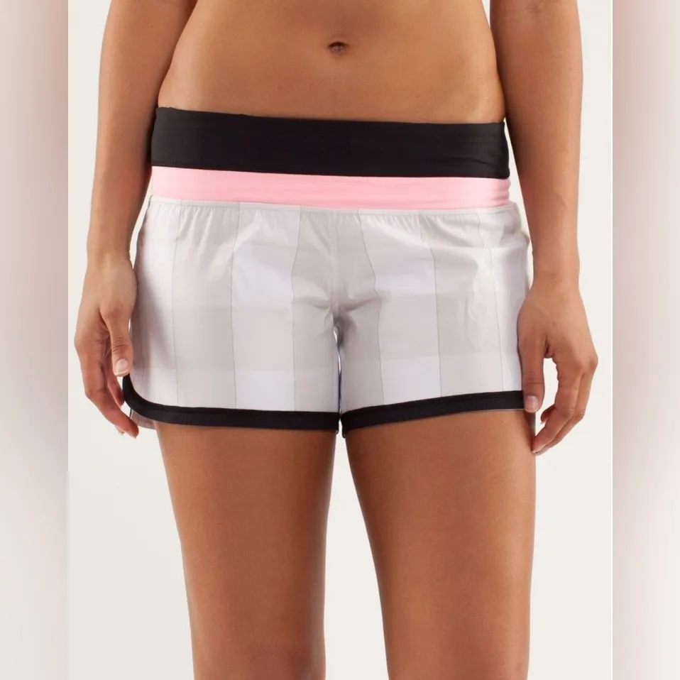 2013 Lululemon Groovy Run Short Gros Gingham Dune Bleached Coral Black Sz 2 Rare - Image 2
