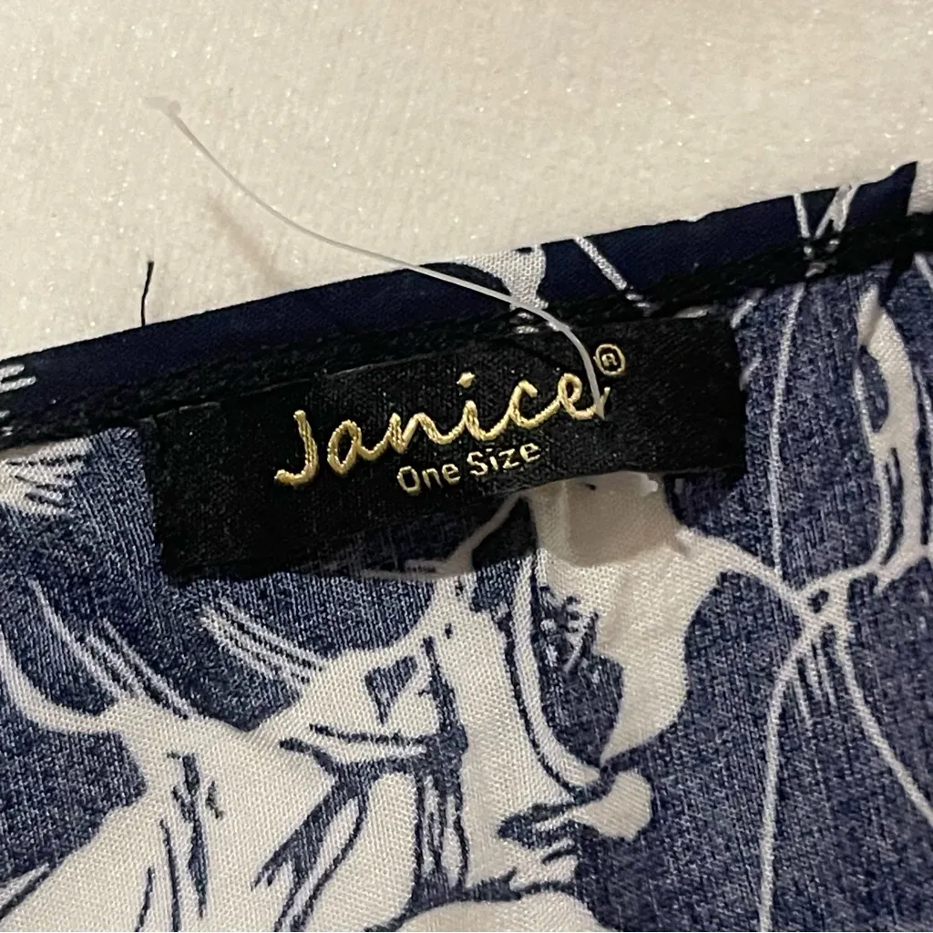 Navy and White Leaf Print Kimono Blue Size undefined - Image 5