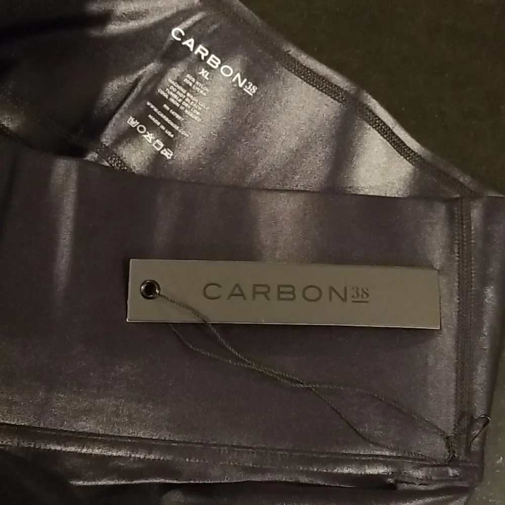 💕CARBON38💕 High Rise Legging Takara Shine Black - Image 17