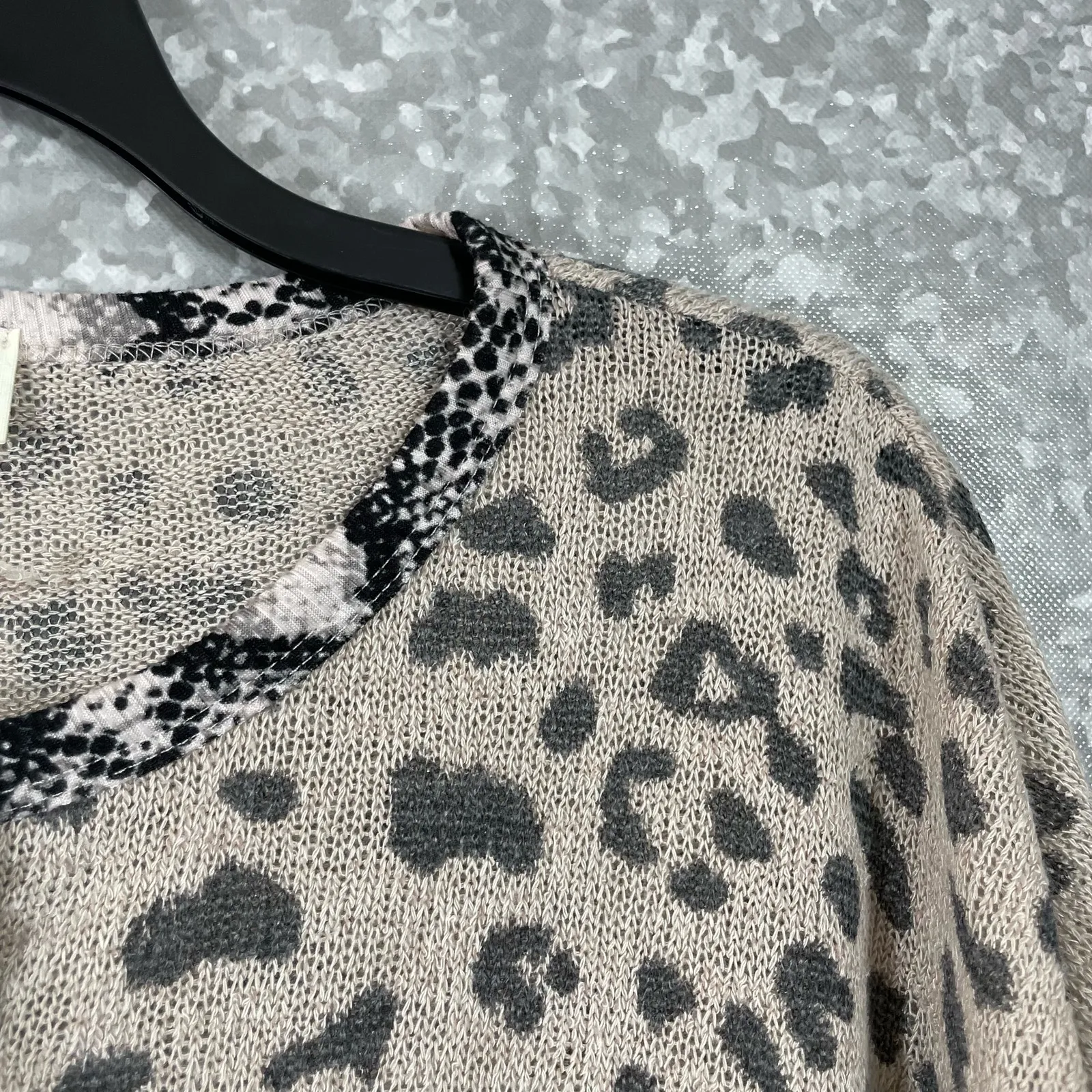 Blue Buttercup  Leopard Print Oversized Knit Top - Size Medium - Snake - Mobwife - Image 2