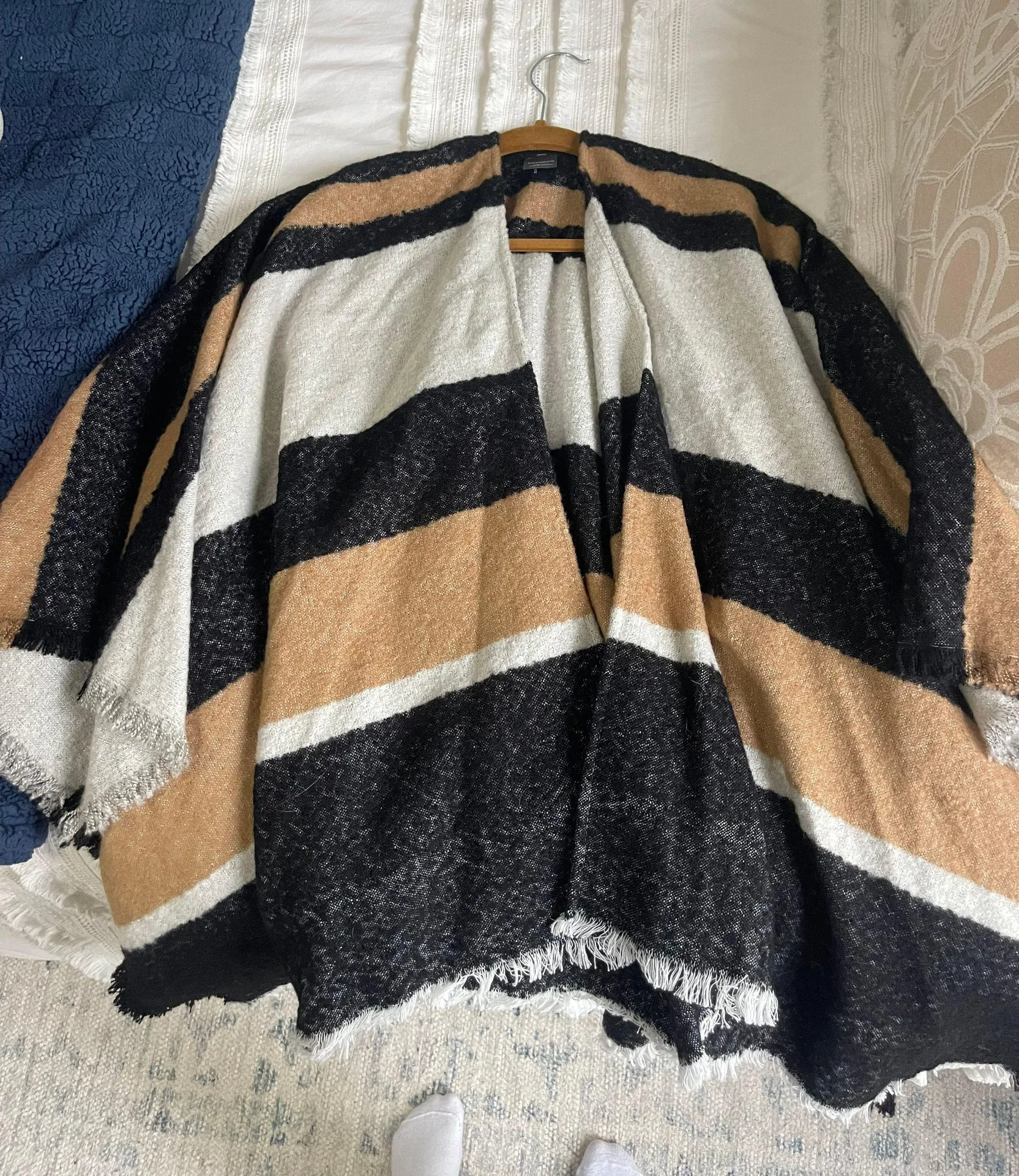 Fringe Shawl - Image 3