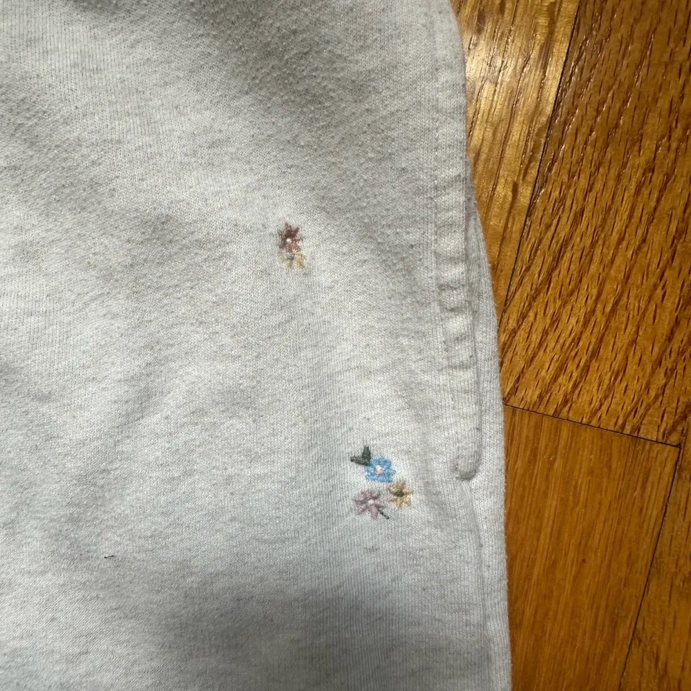 American Eagle Cream Sweatpants - Image 2