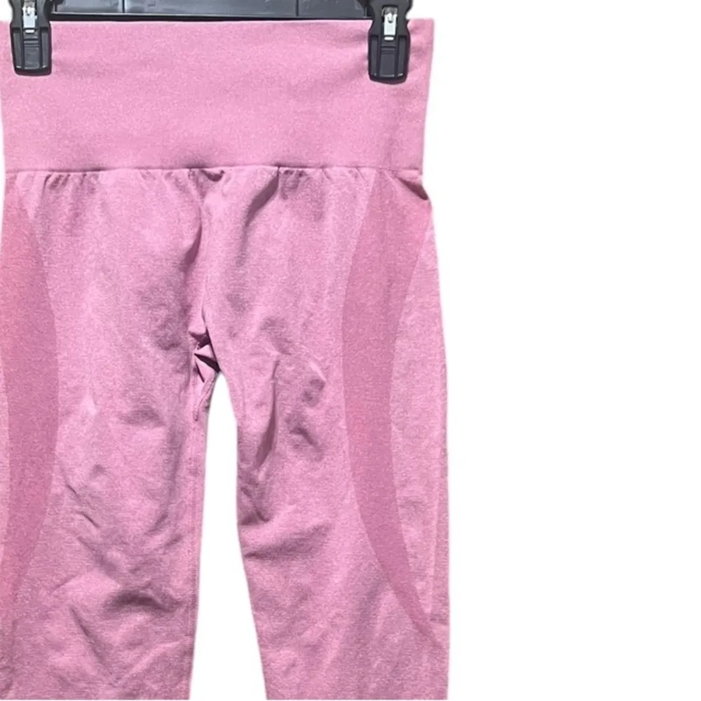 NVGTN Contour Curve Seamless Rose Pink‎ Leggings Size Medium - Image 7