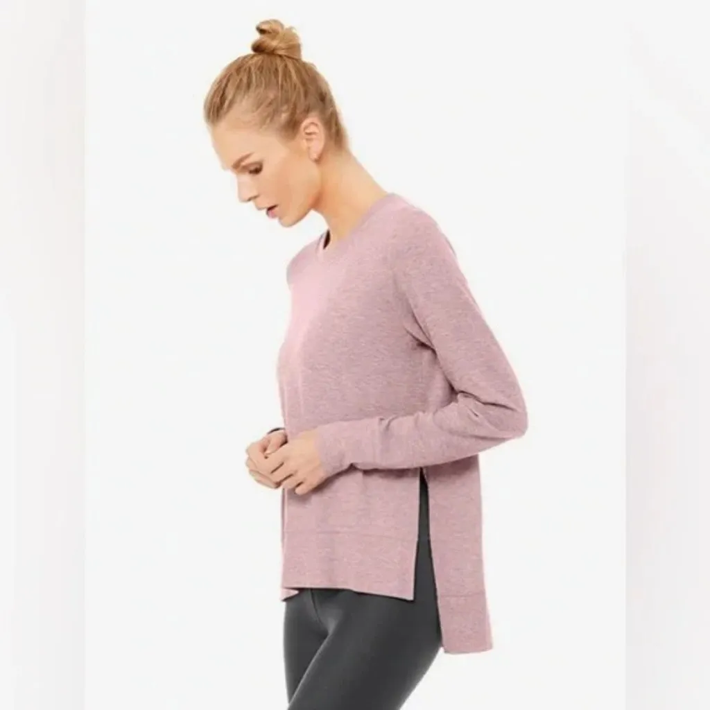 ALO Yoga Glimpse Long Sleeve in Dusted Plum Heather size Small (S) - Image 2
