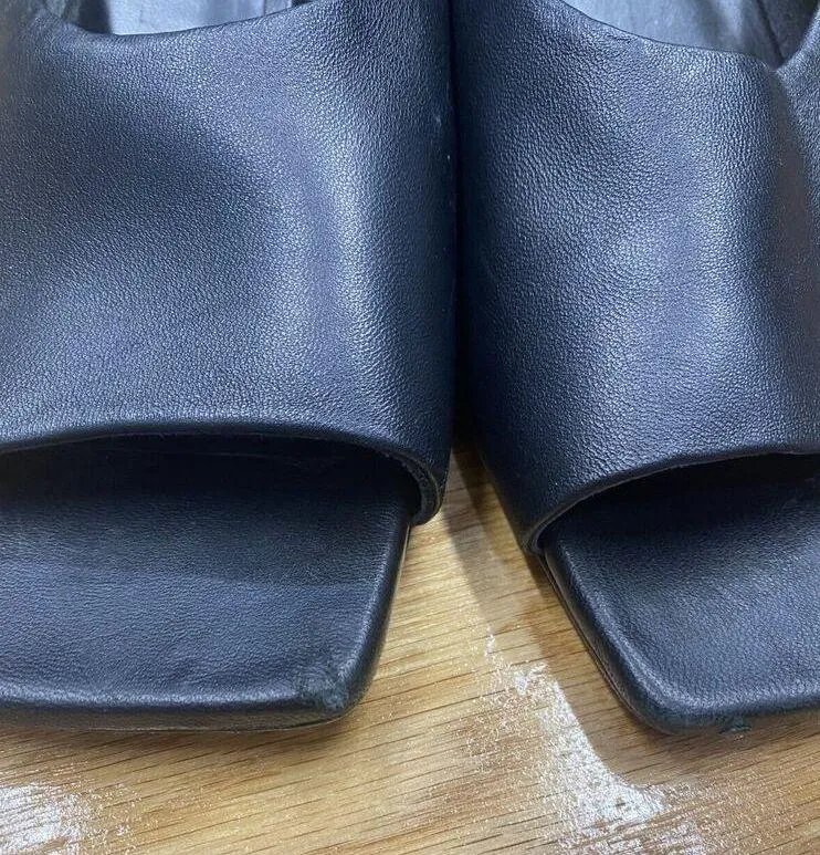 Vince Elizabeth Mule Sandal Women's 9 M Triple Black Leather Open Square Toe S57 - Image 3