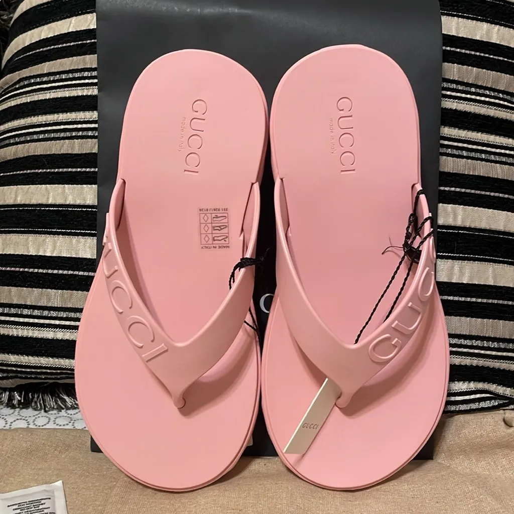 Gucci Pink Women's Sandals - Image 4