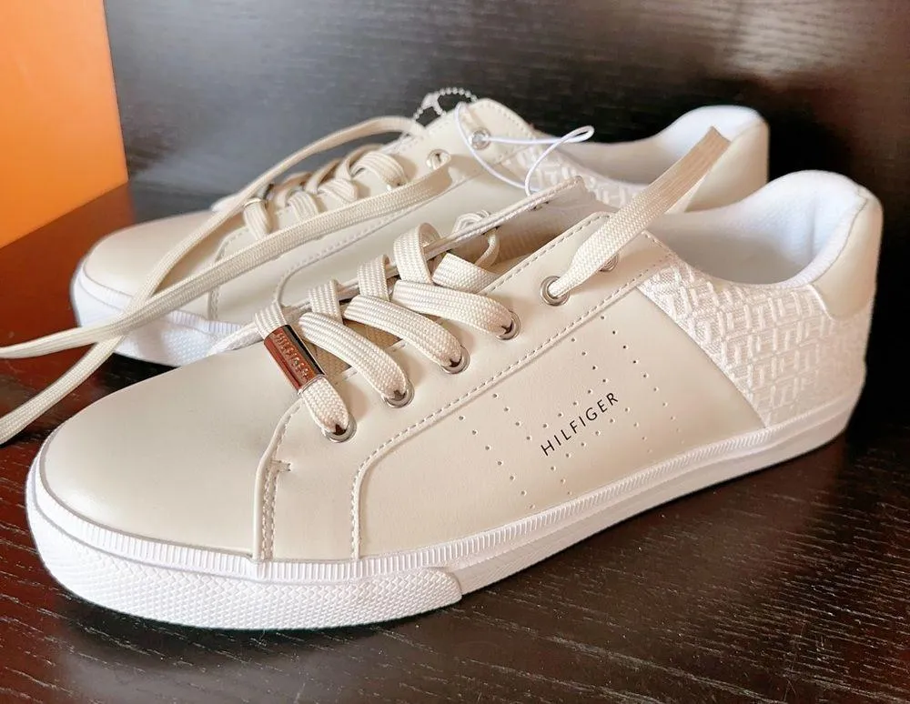Tommy Hilfiger beige leather causal sneaker shoes - Image 2