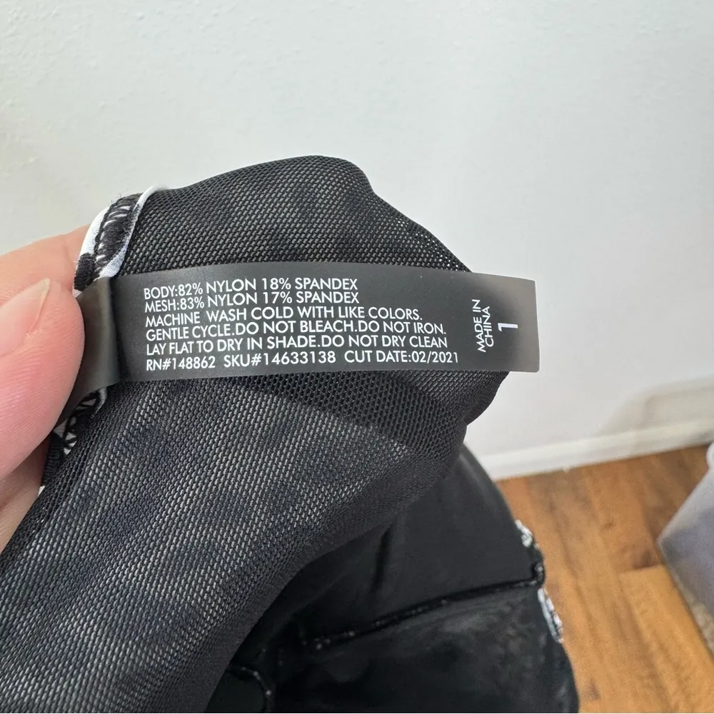 Torrid Mesh Top One Piece Swimsuit Size 1 - Image 6