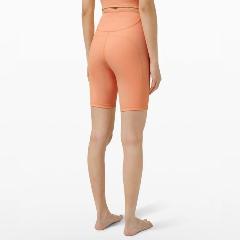 Lululemon Ribbed Contoured High Rise Short 8" Size 2 - Image 4