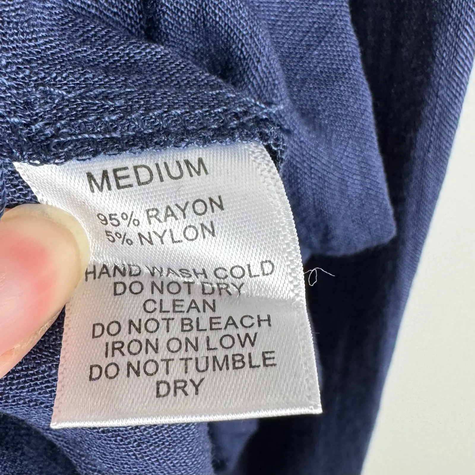 NWT Davi & Dani‎ Button Down Tunic Top Medium Blue Peplum Hem Pockets Lagenlook - Image 7