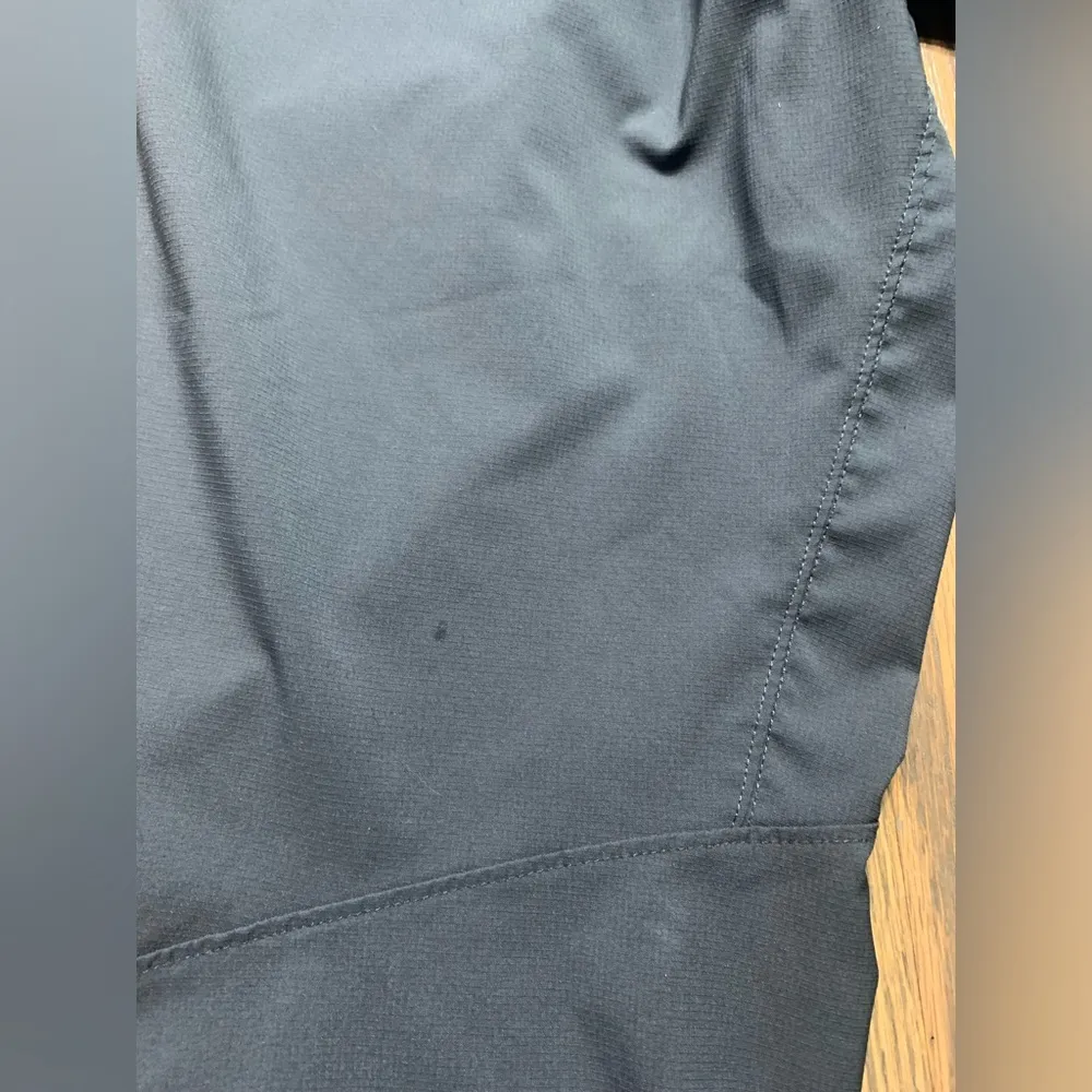 Patagonia sweatpant joggers small - Image 10