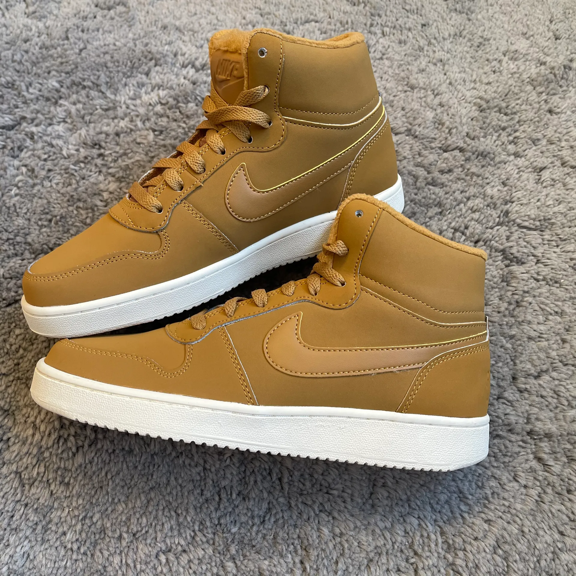 Nike Ebernon High Top (6.5) - Image 3