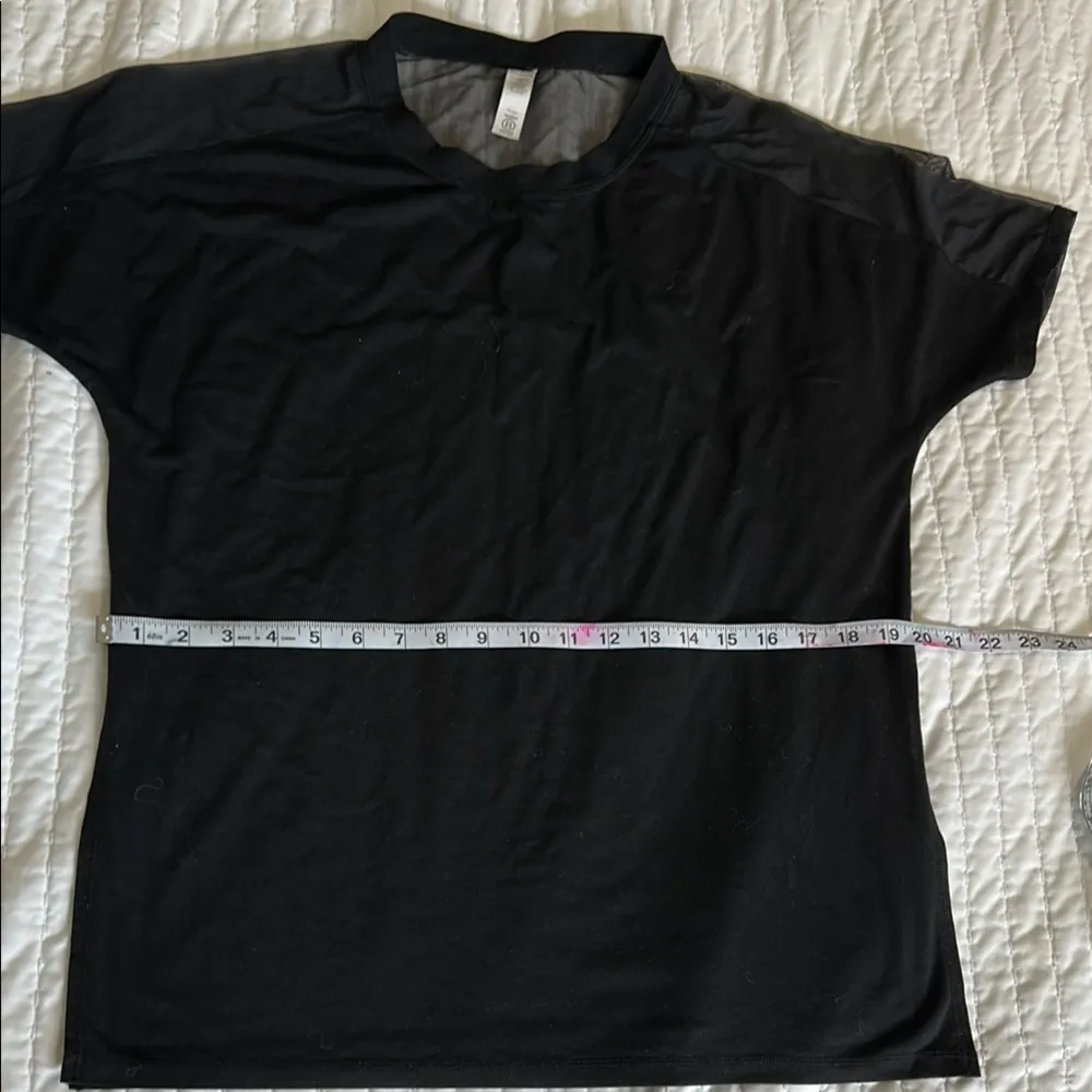 Athleta Women's Black Top Athletic Gym size M 
Oversized l - Image 3