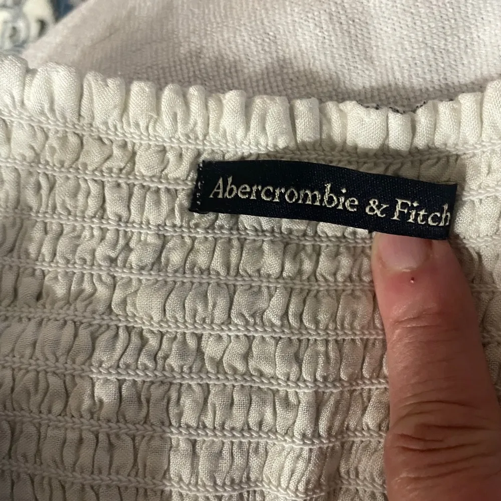 Abercrombie & Fitch Blue and White Striped Smocked Waist Jumpsuit Small Tall - Image 7