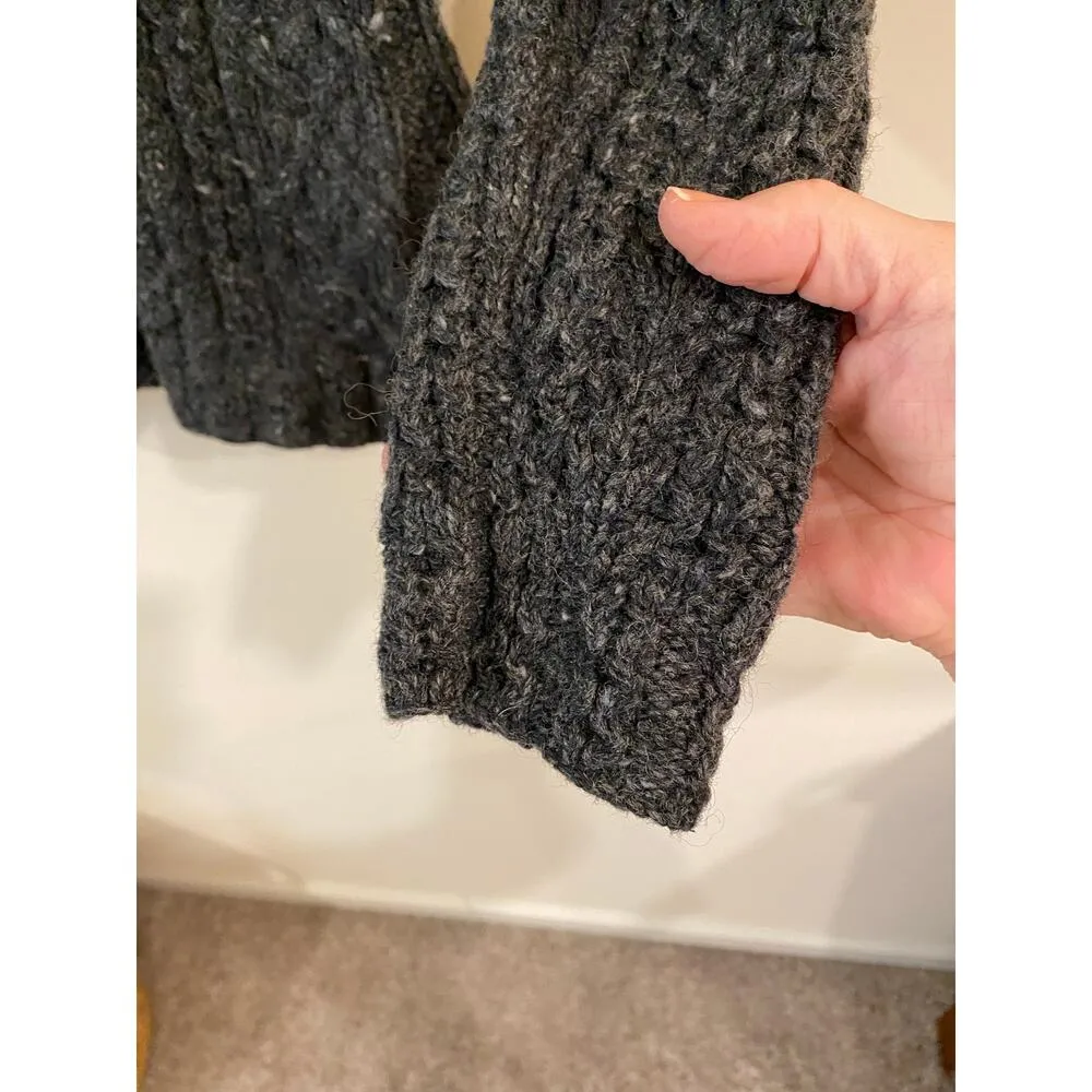 Exclusive Hand Knit For Lauren Ralph Lauren Gray
Wool & Silk Sweater Size M Gray Size M - Image 8