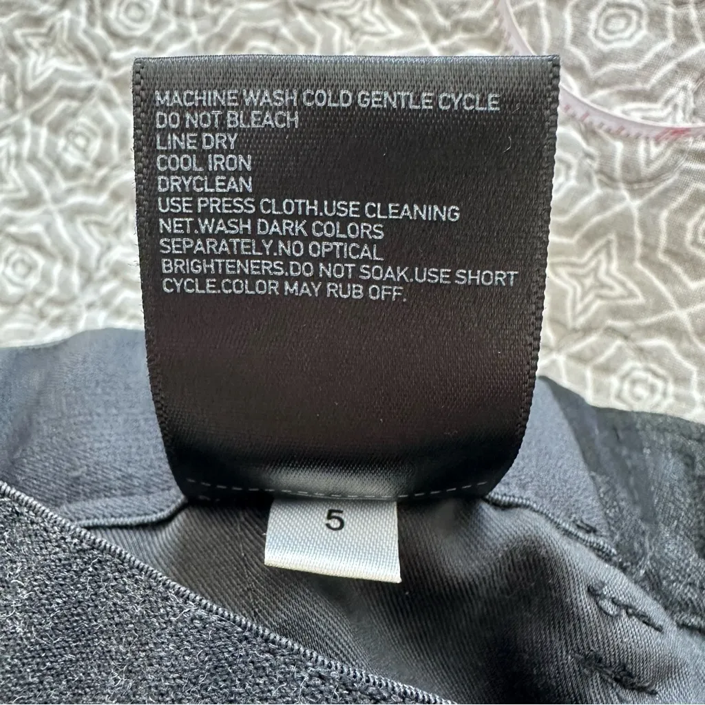 UNIQLO Gray Black Plaid Smart Ankle Work Pants Size S 27-30” Waist - Image 7