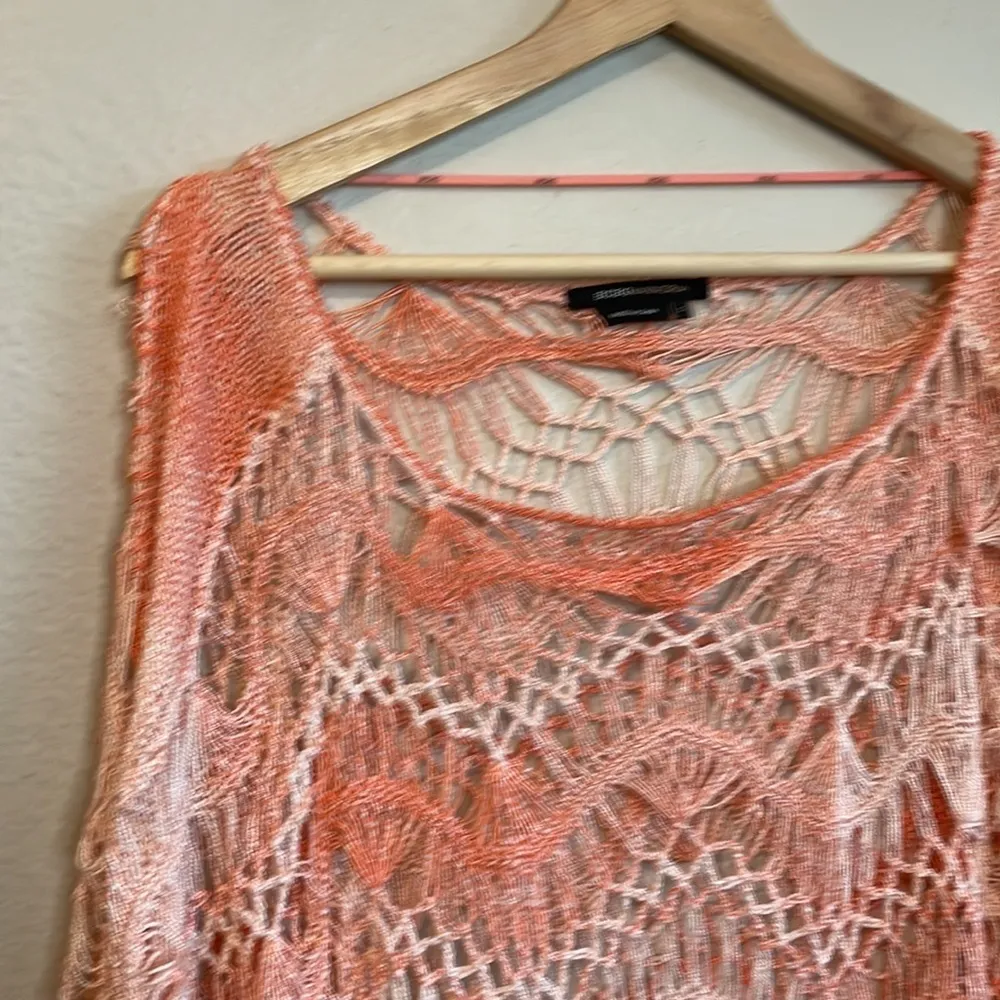 BCBG Maxazria Crochet Bohp Shawl Sweater Beach Coverup Size Small - Image 2