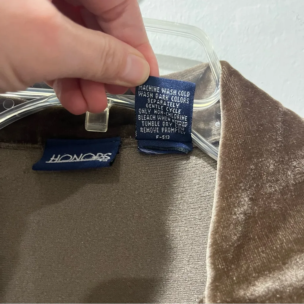 Vintage Honors Small Brown Velvet Button Down Shirt Y2K Soft Vamp Retro Lounge - Image 6