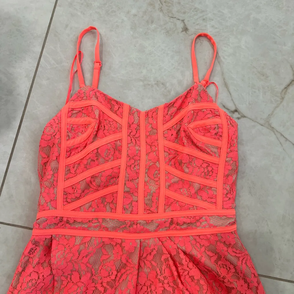 Finders Keepers Sherbert Somerset Dress Size Medium - Image 3