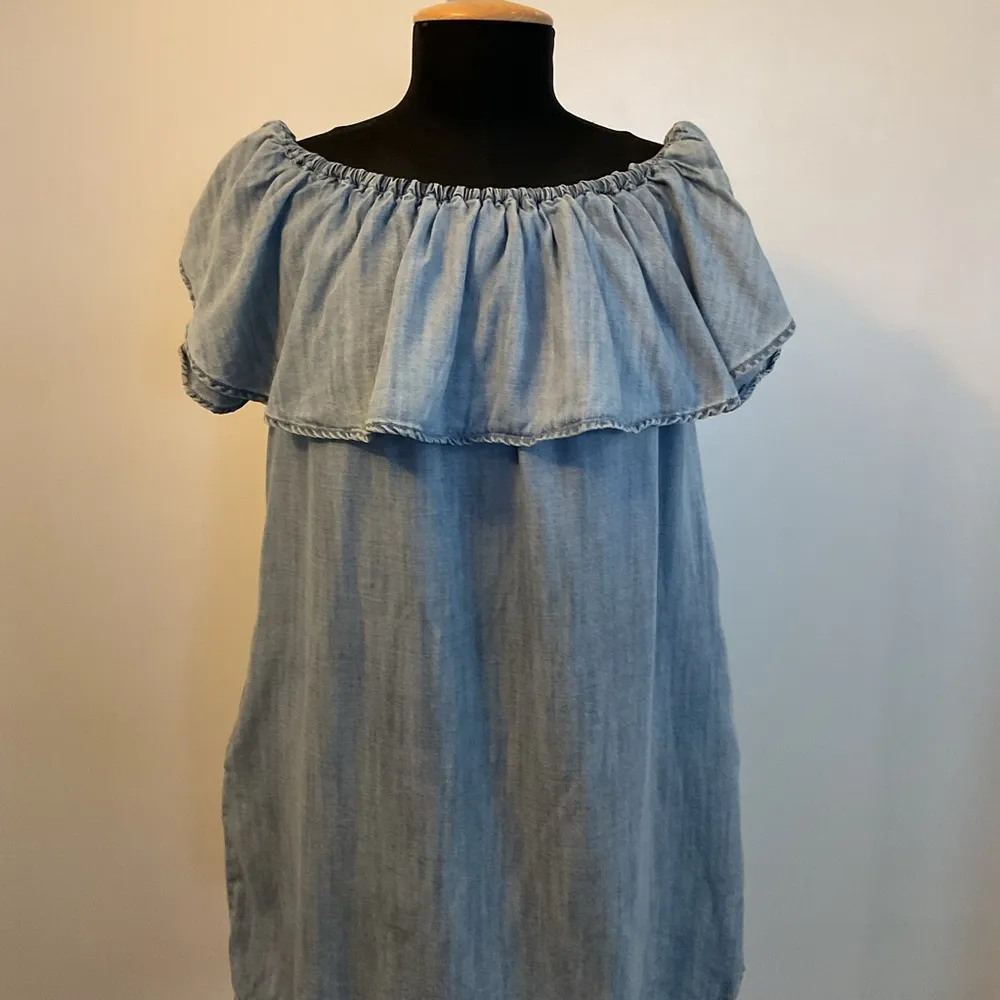 3. Sneak Peek Light Wash Off the Shoulder Chambray Dress Size Large Blue - Image 2