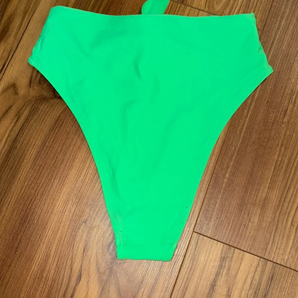 high Cut Kelly Green Aerie Bikini Bottoms - Image 3