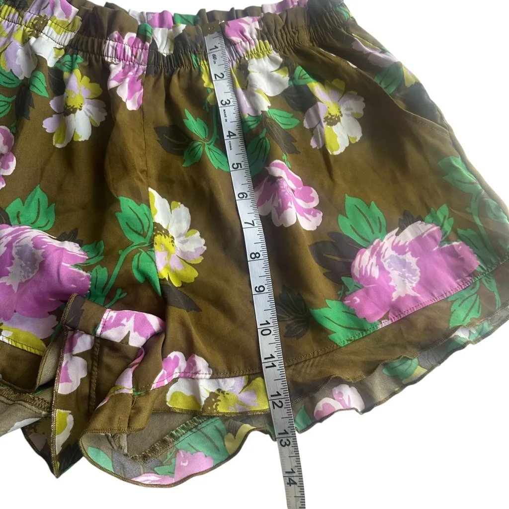 Aerie Women's Brown and Pink Tropical Print Shorts Size M NWOT - Image 4