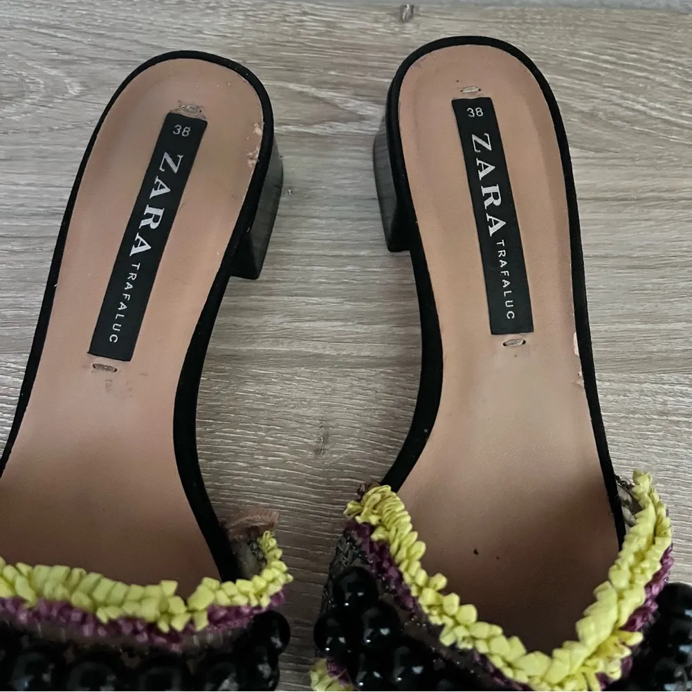 ZARA HAND BEADED MULES SLIDES BRAND WOMENS SIZE 38 - Image 15