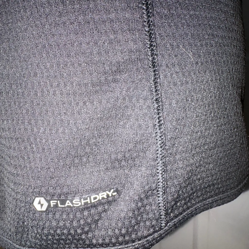 The North Face Women's Long Sleeve Black Tee - Image 4