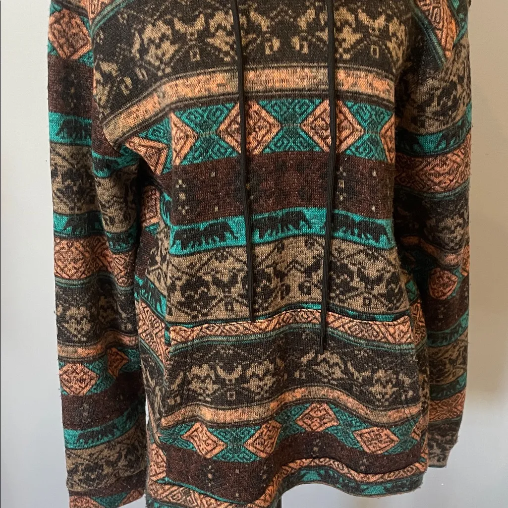 Patterned Hooded Baja style top large multi colored southwestern vibes Green - Image 3