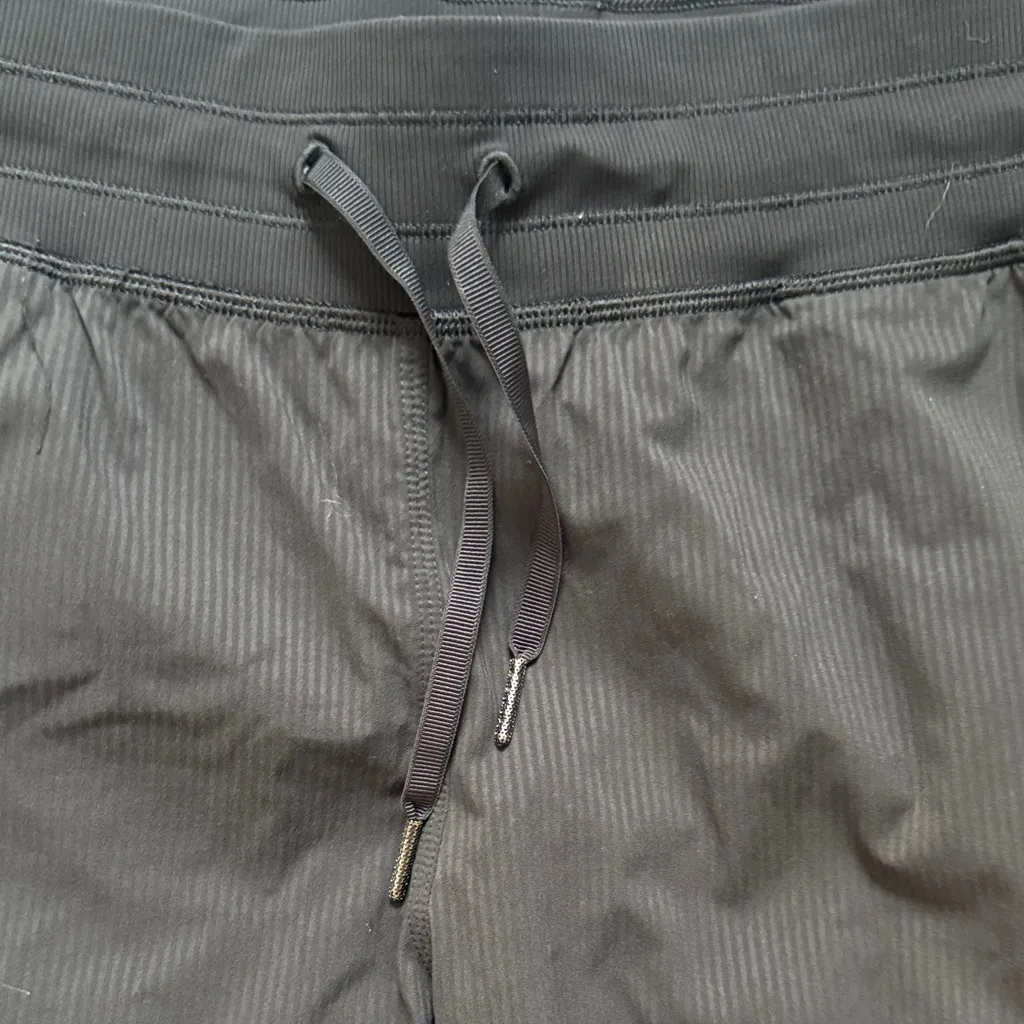 Lululemon Athletica Black Drawstring Capris Pants Dance Studio 12 - Image 2