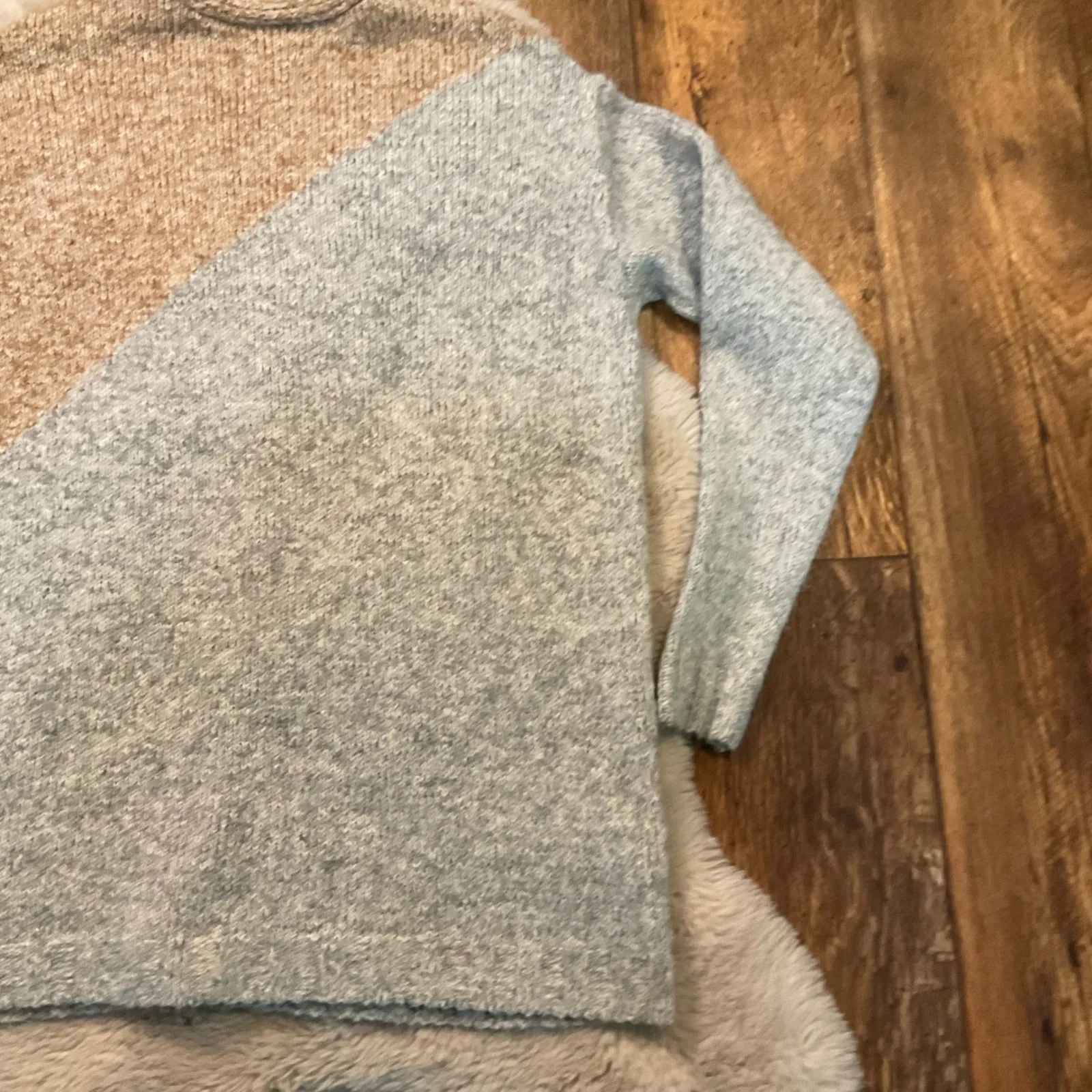 Cabi Cardigan 3886 Tilt‎ Diagonal Size XS Womens Beige Gray Oversized Colorblock - Image 9