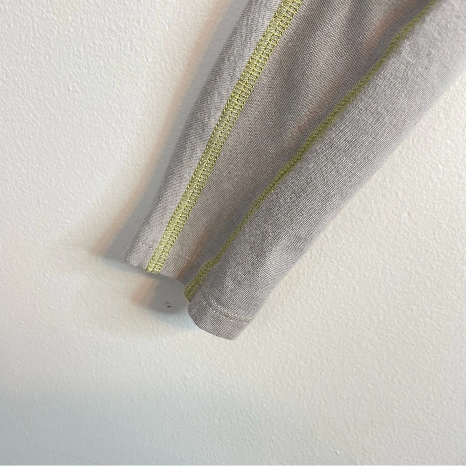 Universal Standard Eris Ash Gray Contrast Stitch Mock Neck shirt top XS 10 12 L - Image 5