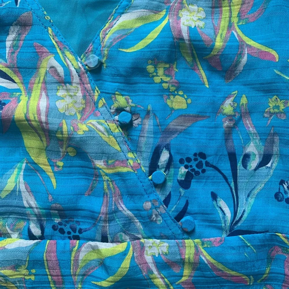 Tanya Taylor Mila 100% Silk Blue Floral Botanical Guava Sleeveless Blouse 2 - Image 4