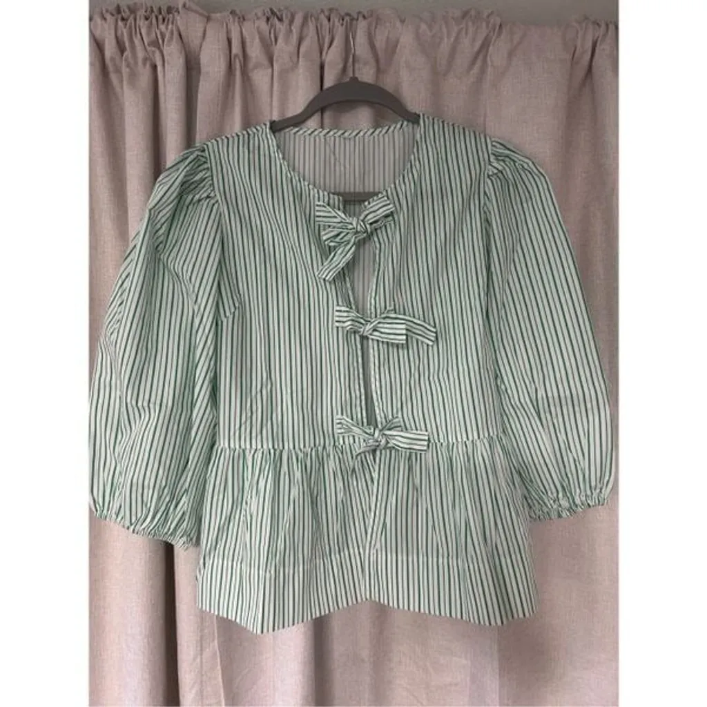 NEW~ Green Striped Tie Front Top Babydoll Long Sleeve Peplum Babydoll Shirt S - Image 4