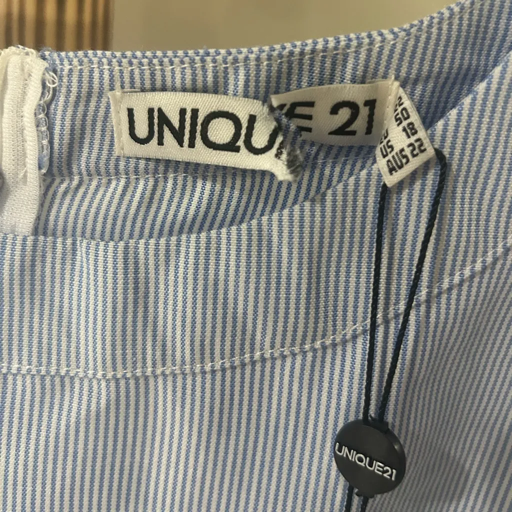 Unique 21 Light Blue Long Sleeve Top Size 22 NWT - Image 5