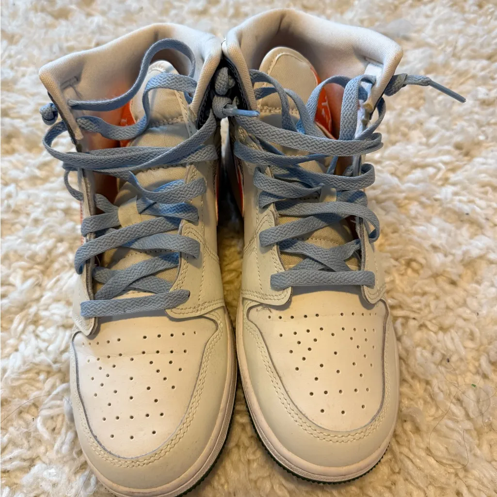 Air Jordan 1 Mid SE GS - Image 8