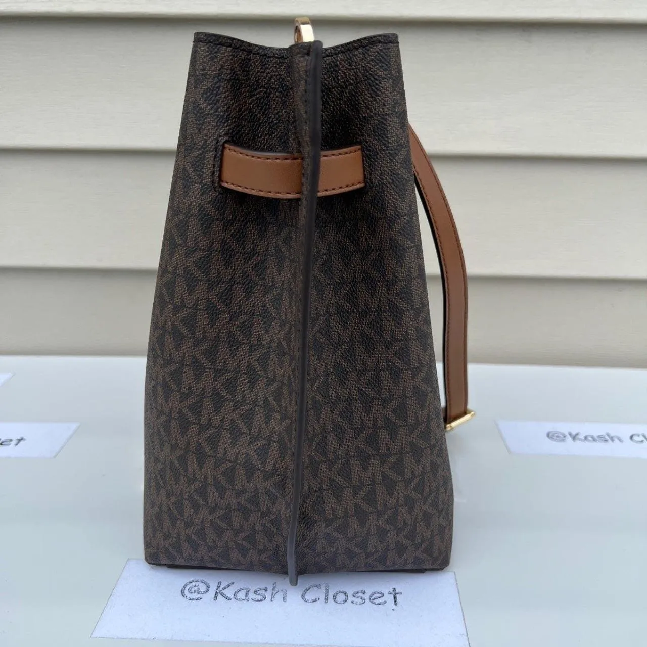 Michael Kors Brown Emilia Small Bucket Bag - Image 5
