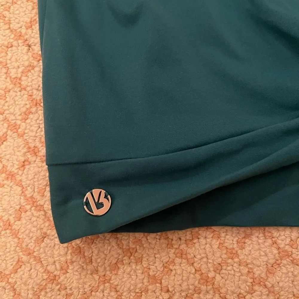 Buff Bunny ocean blue front wrap workout T-shirt women’s size small - Image 3