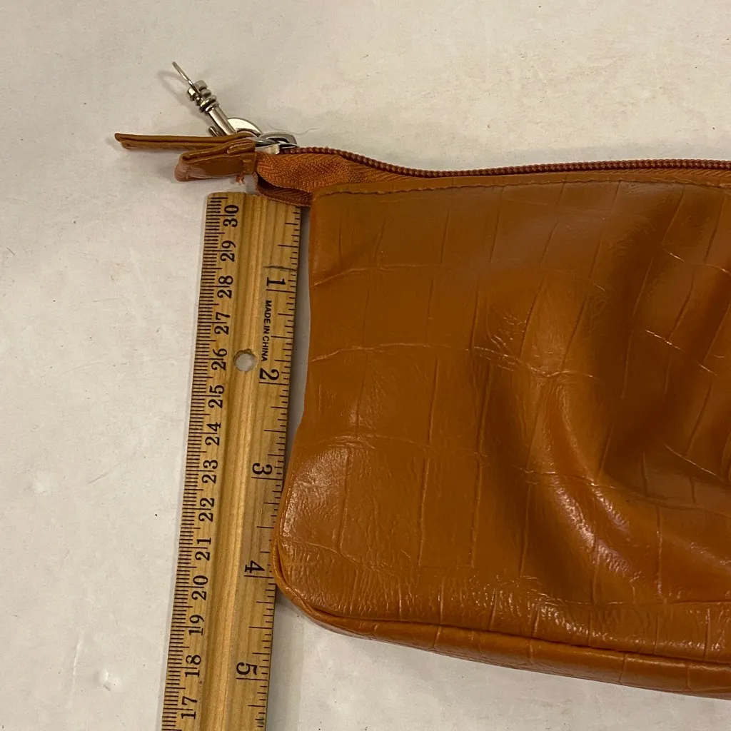 Chateau Caramel Wristlet - Image 6