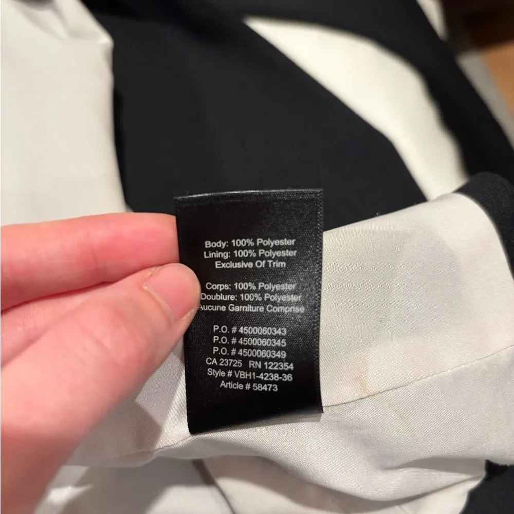 Aritzia Babaton Blazer Collarless - Image 3