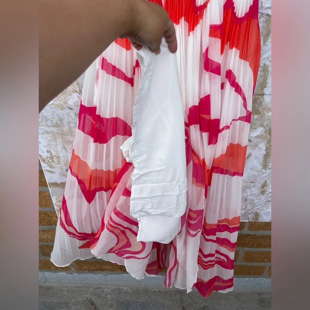 Rococo Sand White & Multicolour Abstract Pleated dress size small Red - Image 8