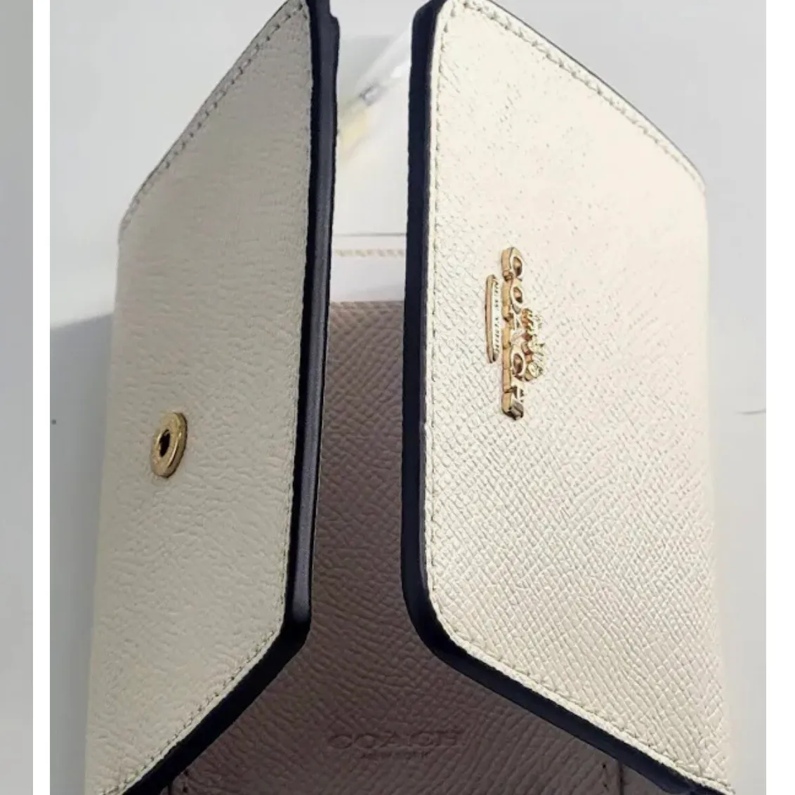 Leather Small Trifold Wallet - Image 12