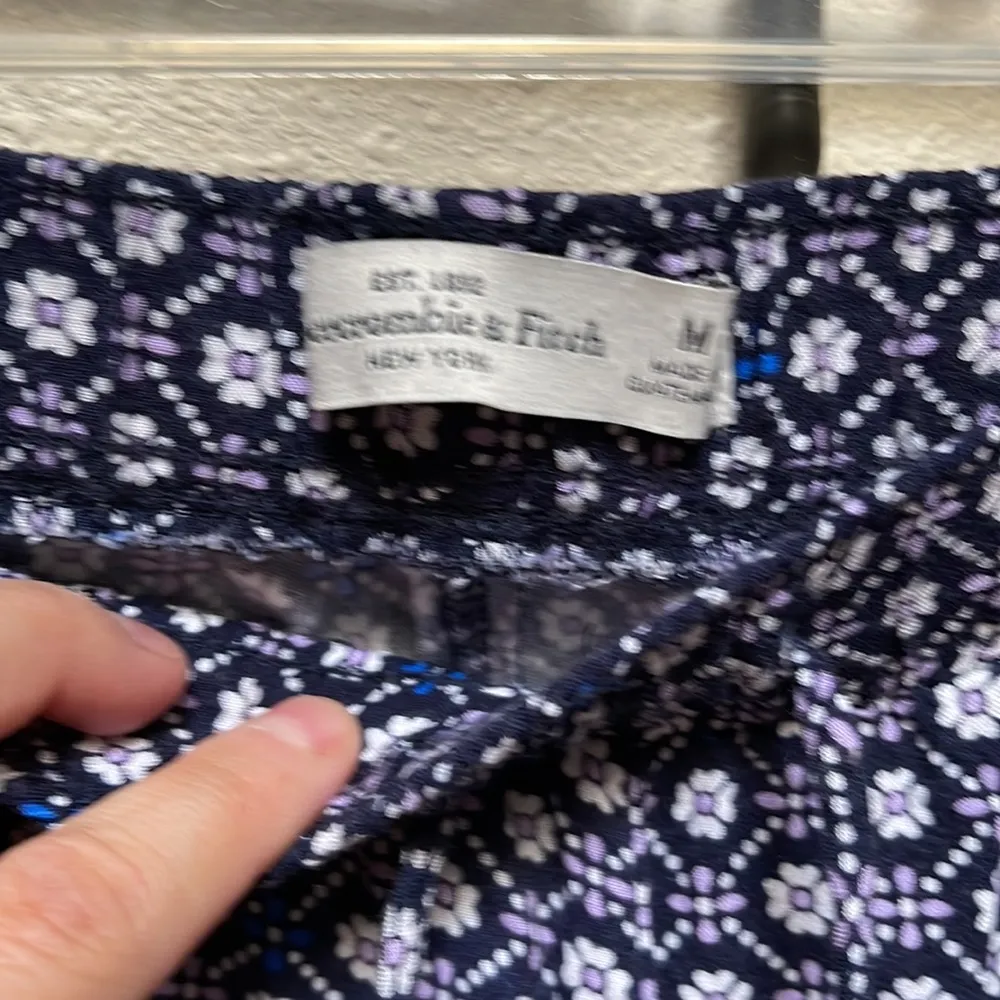 Abercrombie fitch jogger pants size medium - Image 2