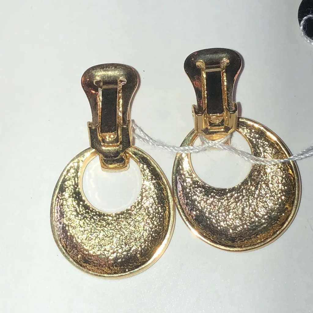 Angel Brand Elegant Vintage Black Enamel and Gold Tone Rhinestone Earrings - Image 4