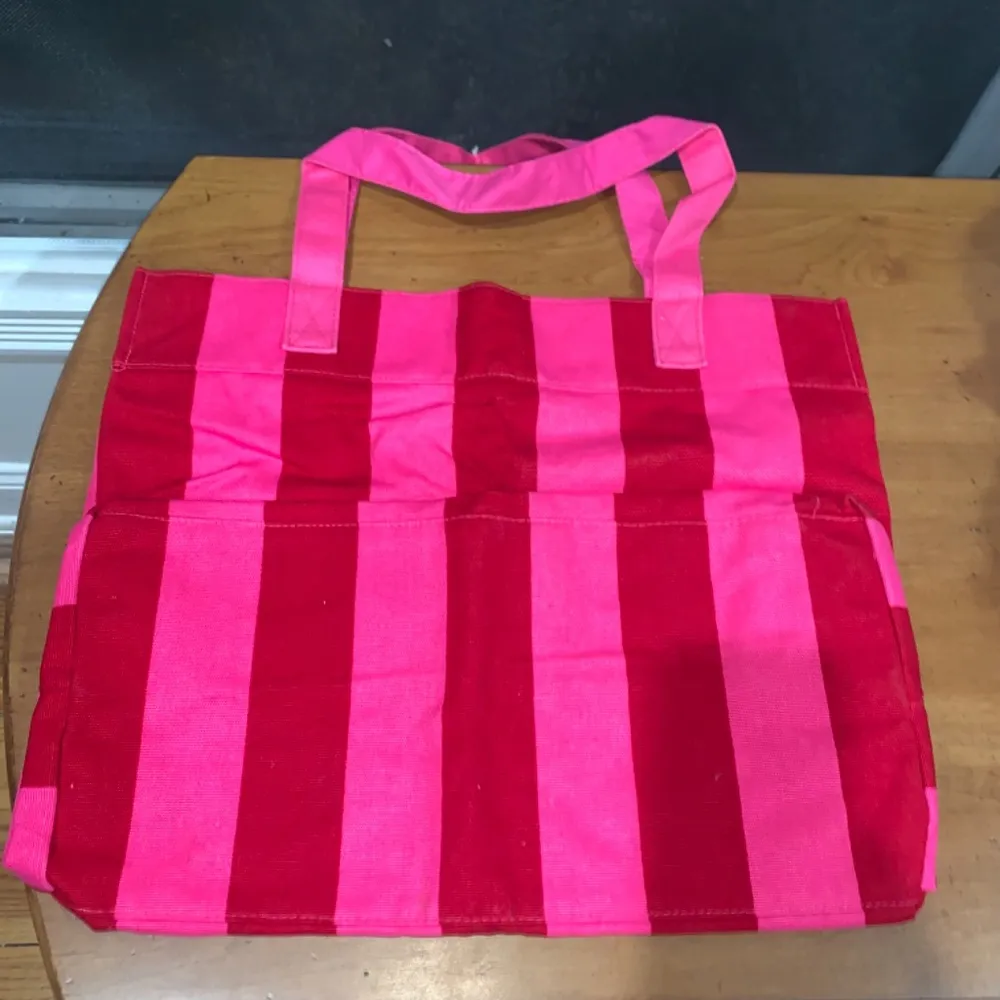 Victoria's Secret Striped Weekender Tote Bag Large Canvas Magnetic Bag - Image 7